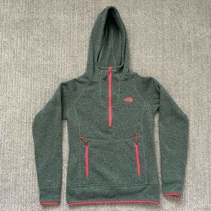 North Face Quarter Zip